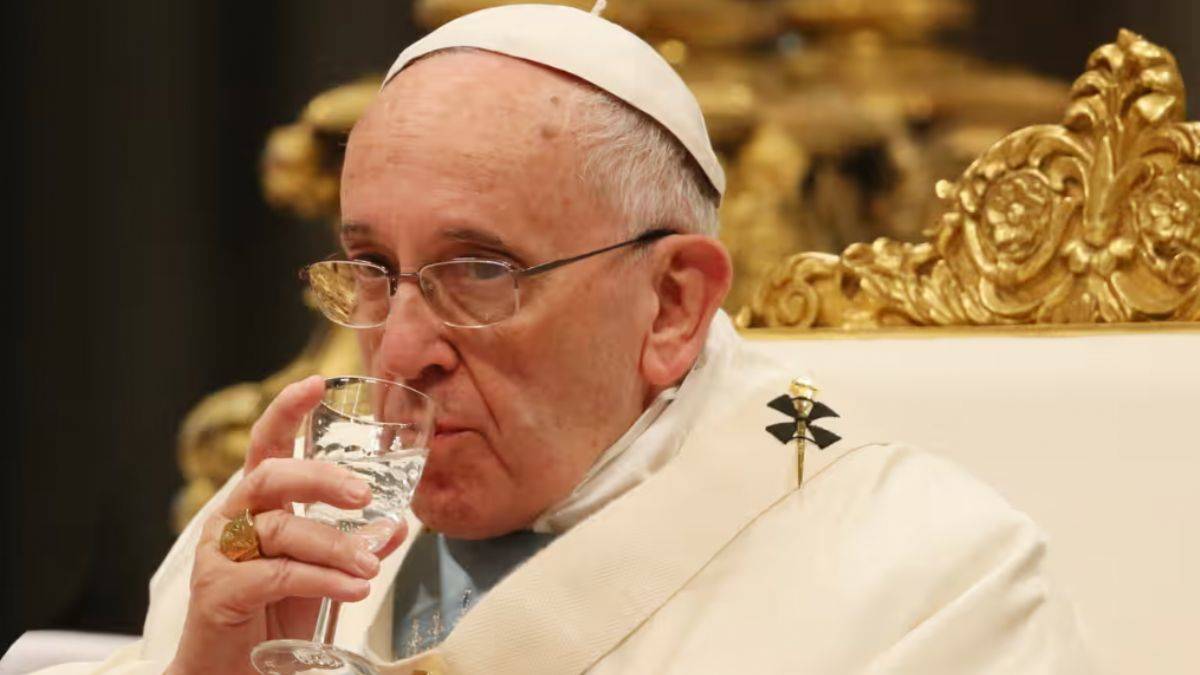 Papa Francis: Şarap Tanrı'nın hediyesidir