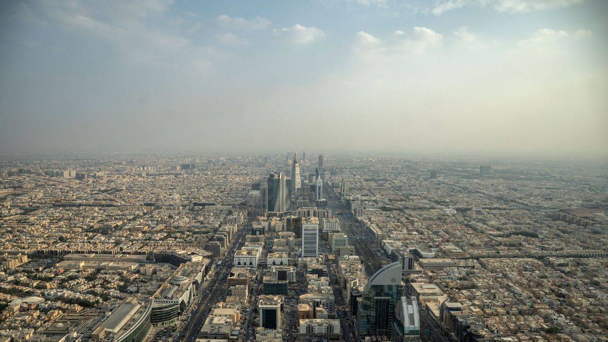 Suudi Arabistan'da alkol yasağı kaldırılıyor