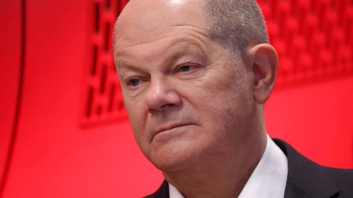 Almanya'da ekonomik kriz; Scholz hakkında istifa iddiası