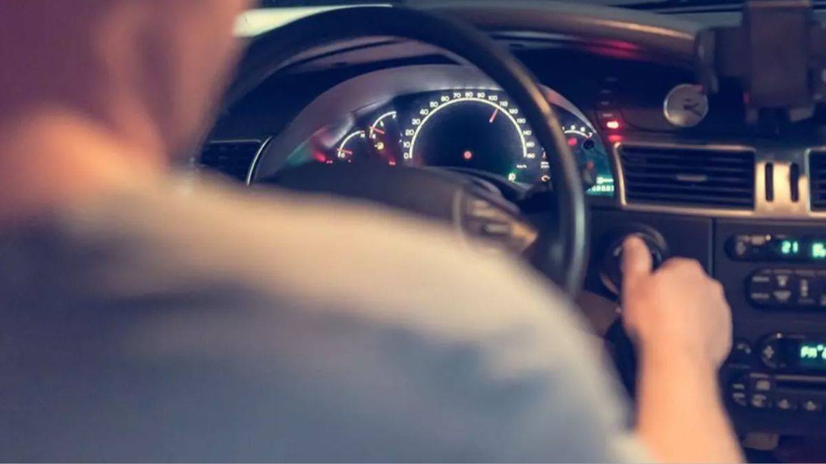 Ticari araç sürücülerinin ''yaş şartı'' düzenlemesinde süre 1 yıl uzatıldı