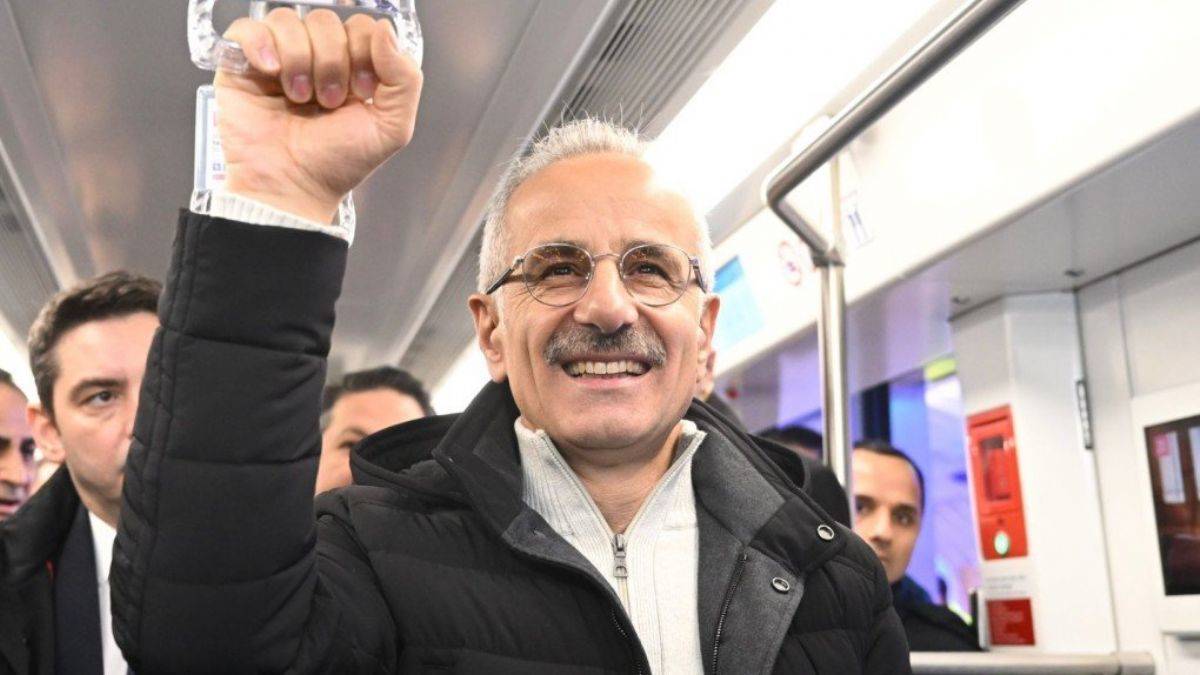 ‘Gayrettepe-Kağıthane Metro Hattı’ Pazartesi günü açılıyor