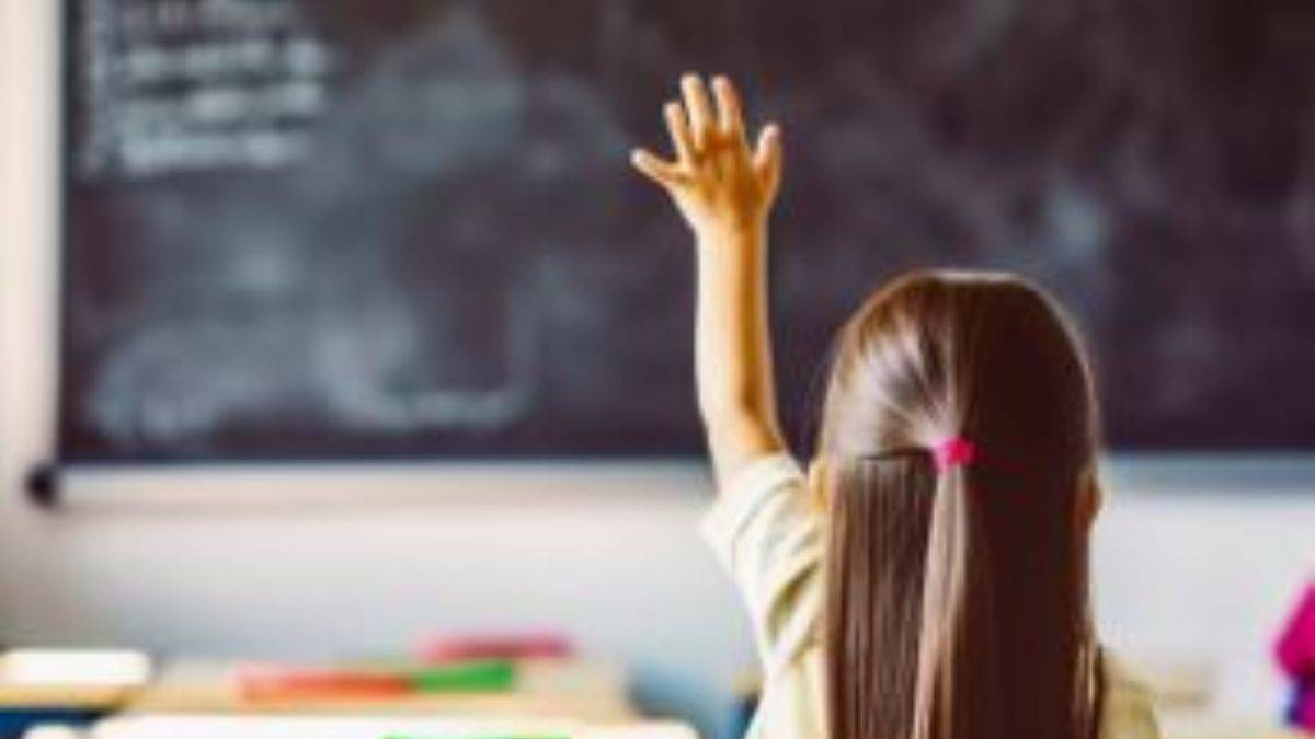 Yarın okullar açılıyor mu? 5 Şubat Pazartesi yarın okul var mı?