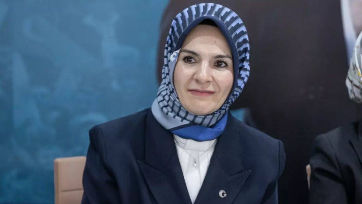 Bakan Göktaş kartpostalları BM'ye gönderdi: Sayenizde tüm dünyaya güzel bir mesaj verildi