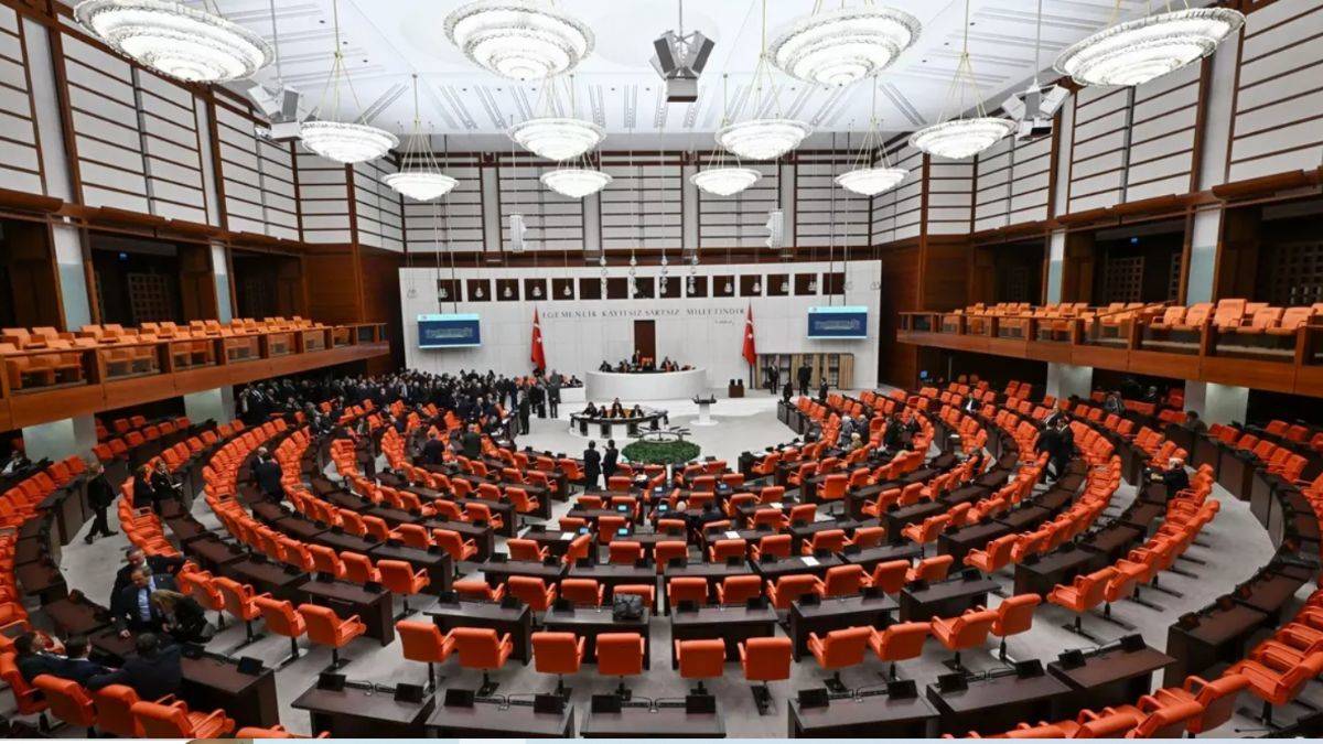 Meclis haftaya yoğun başlıyor! İşte gündemdeki konular