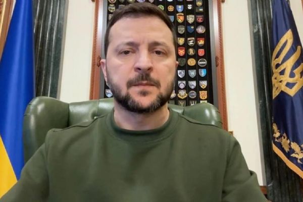 Zelenski, askeri ve hükümet yetkilileriyle görüştü: Bu yıl için planlanan her şey gerçekleştirilecek