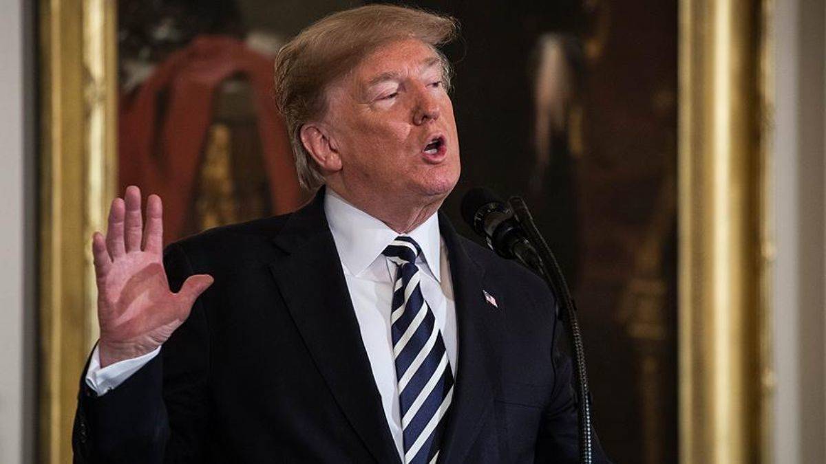 Trump NATO restinin arkasında