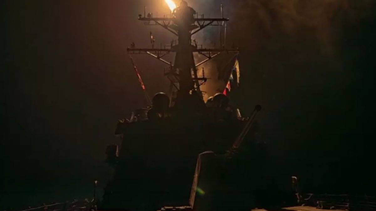 İngiliz gemisini vurdular: Aden Körfezinde gerilim