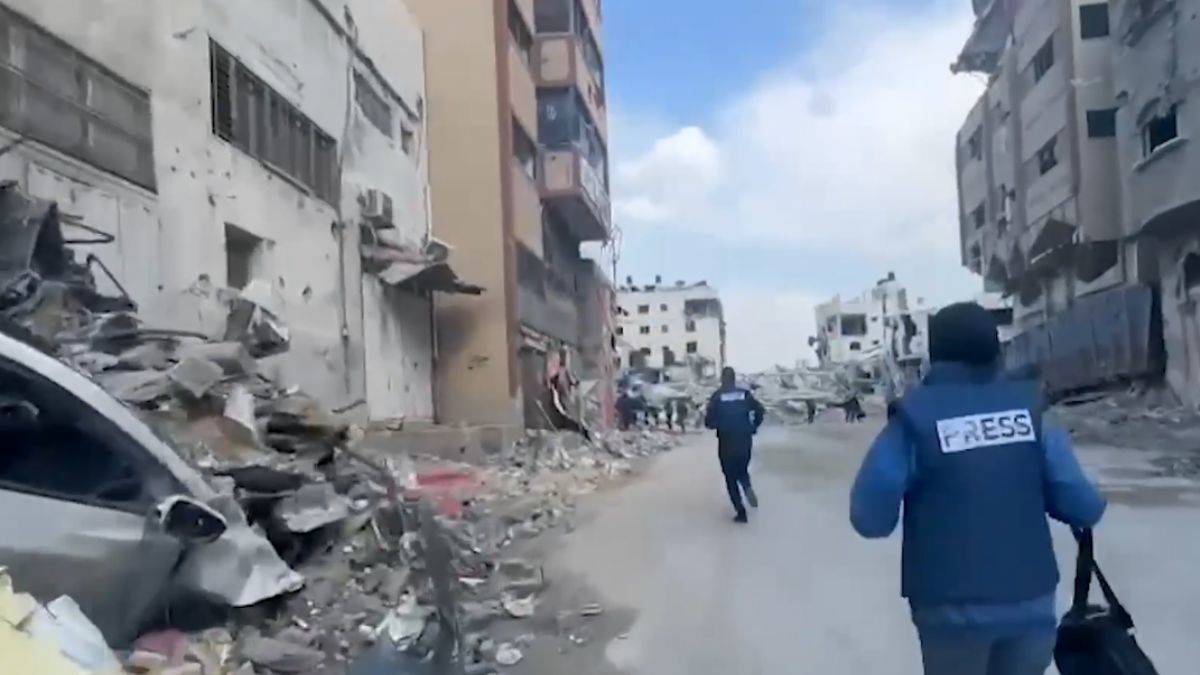 İsrail gazetecileri hedef aldı