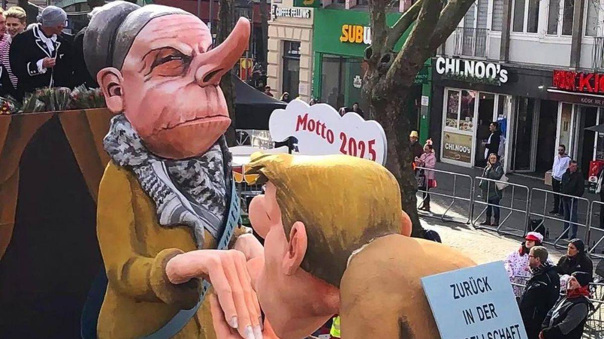 Almanya’da vicdanları sızlatan karnaval! Filistin Tasmalı Köpek