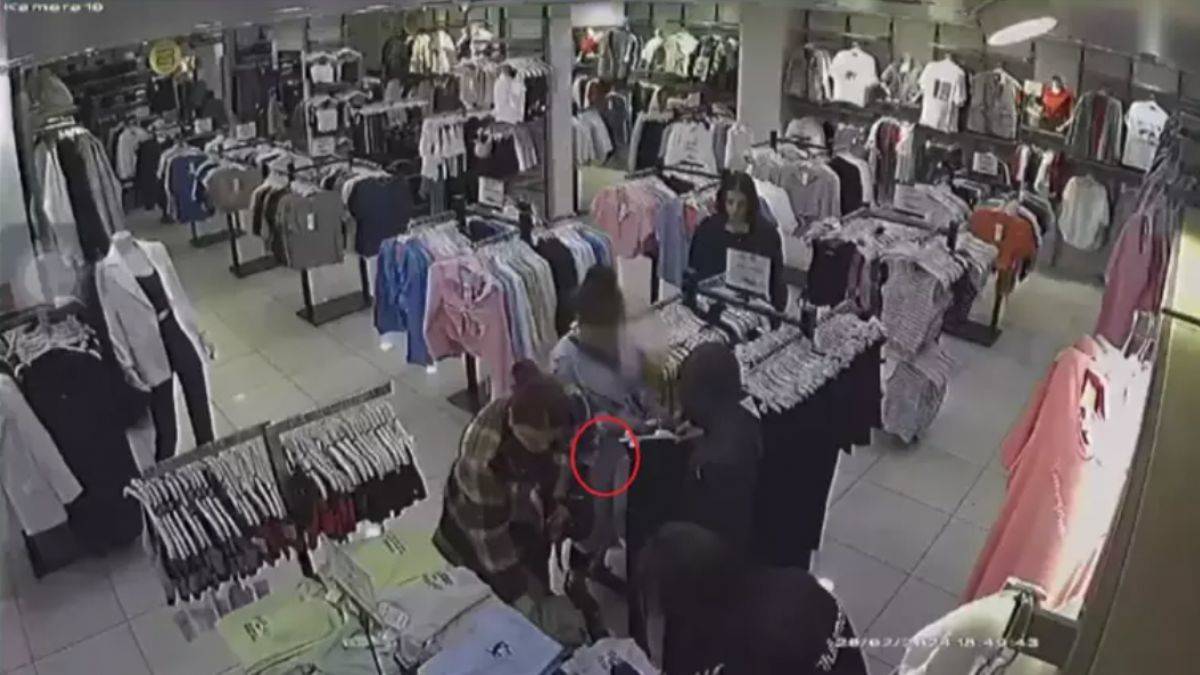 Yaşından 3 kat fazla suç kaydı bulunan kız çocuğu tutuklandı