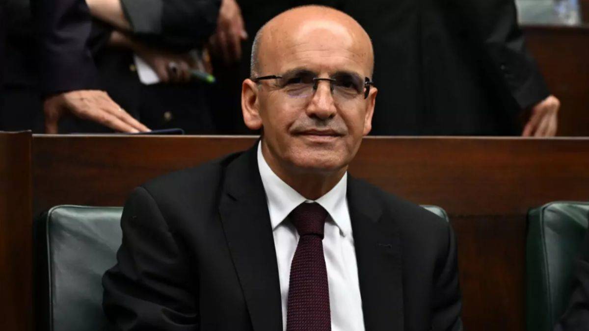 Kredi kartlarında taksit kaldırıldı mı? Bakan Şimşek cevap verdi