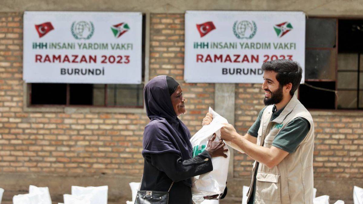 İHH Ramazan’da 60 ülkede yardım çalışmalarında bulunacak