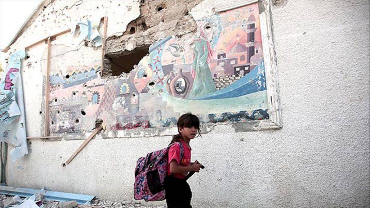 İsrail Gazze'de 5 bin 379 öğrenciyi öldürdü