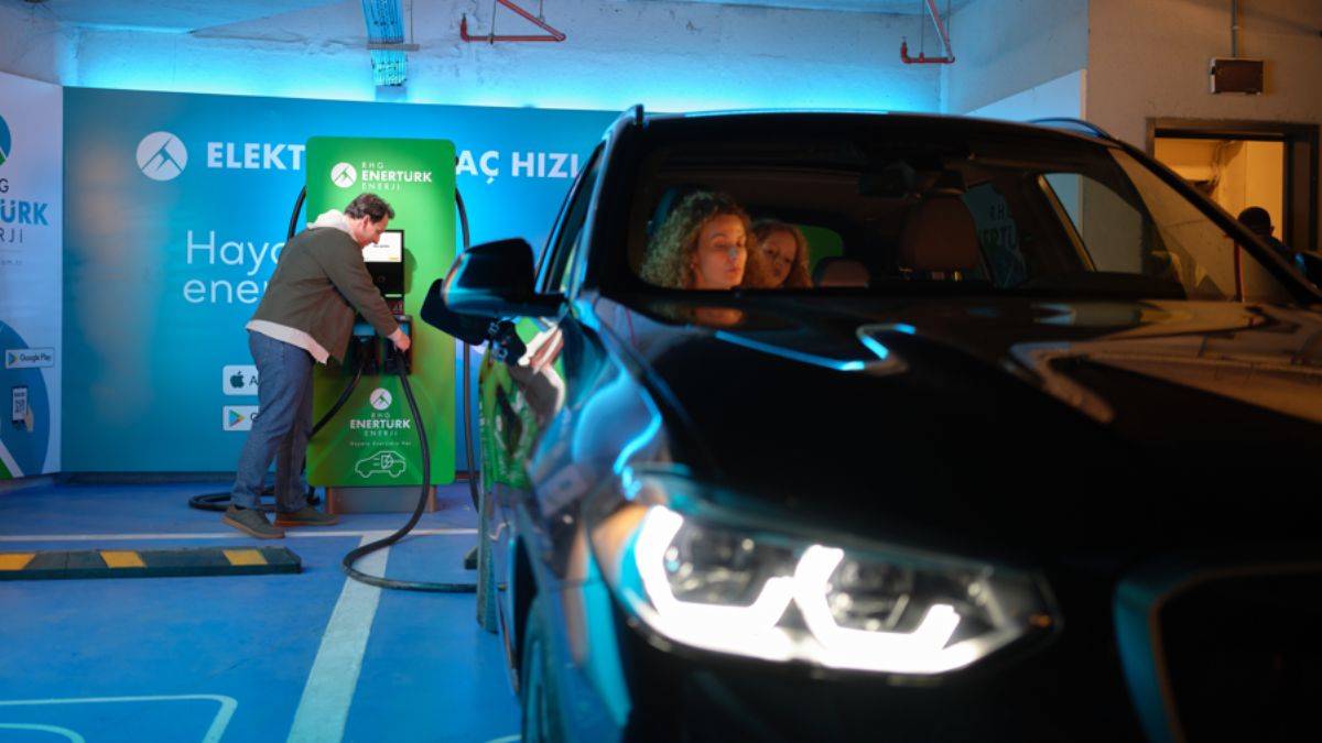 ARAÇ ŞARJ İSTASYONLARINDA GÜÇ BİRLİĞİ