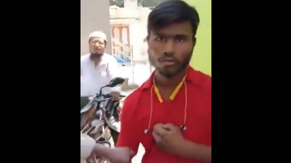 Müslüman çocuğa zehirli meyve suyu verirken yakalandı