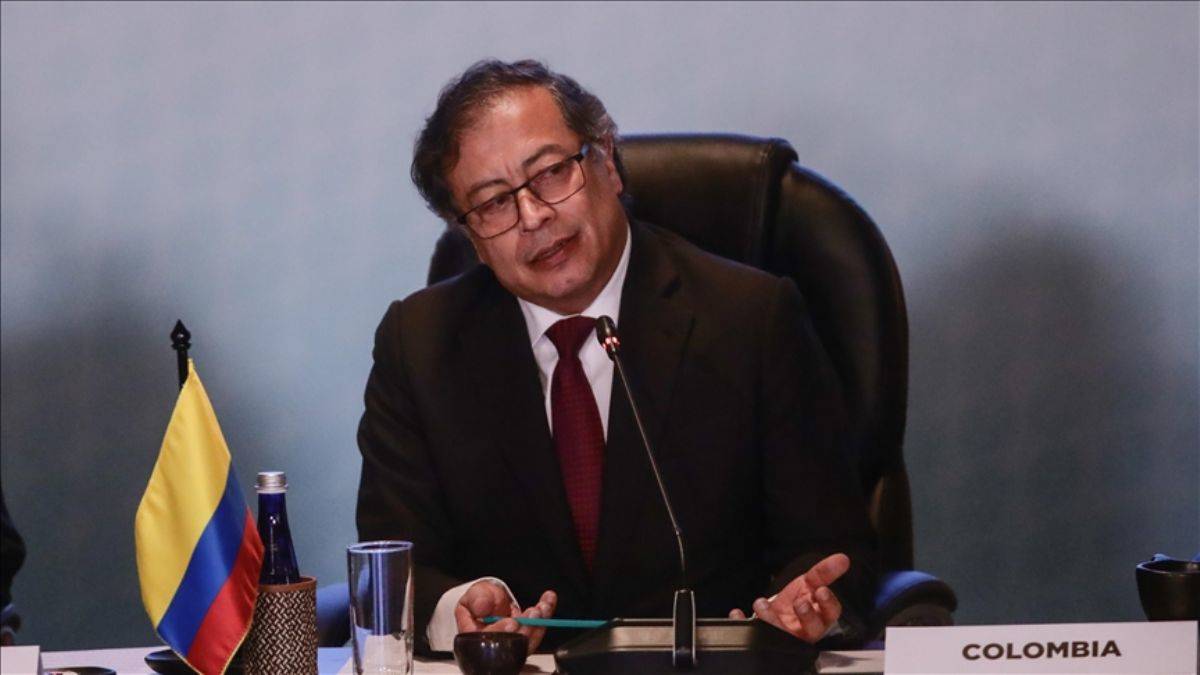 Kolombiya, İsrail’den silah alımlarını askıya aldı