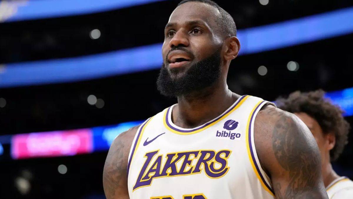 NBA'de gecenin sonuçları! LeBron James tarihe geçti