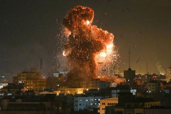 İşgalci İsrail Han Yunus'a hava saldırılarına devam etti