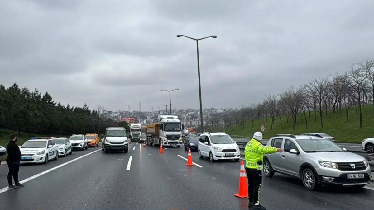 Avcılar'da zincirleme trafik kazası! 2 kişi hayatını kaybetti