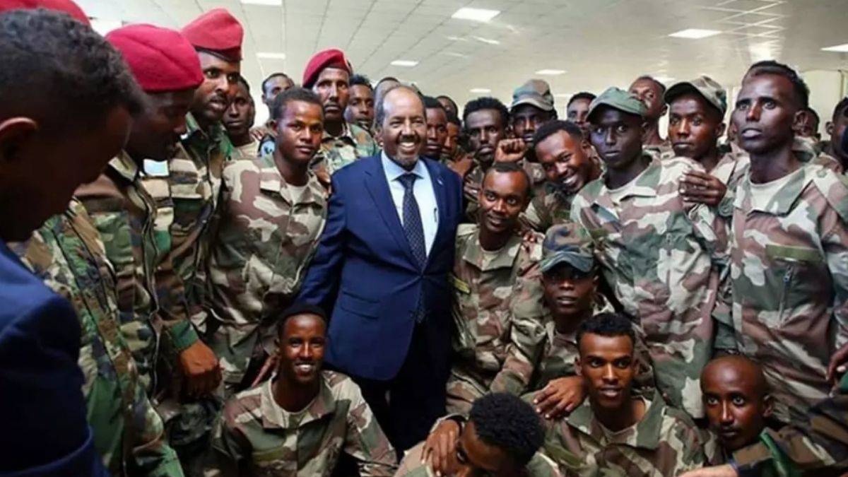 500 asker göreve başladı! Kardeş ülkeden Türkiye'nin desteğine övgü