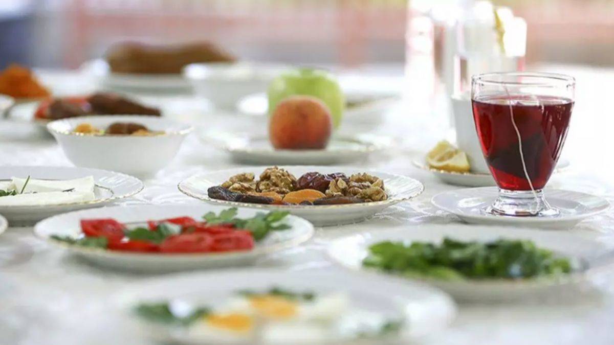 Oruç vücuda yenilenme imkanı veriyor! Ramazan öncesi uzmanından tavsiyeler