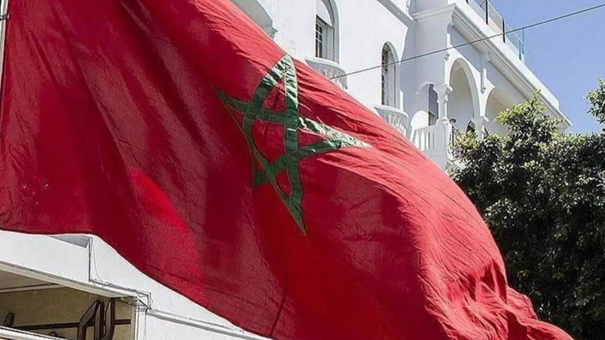 Fas'ta Hz. Muhammed'e hakaret içeren karikatürler olan Fransız dergisinin sayısının dağıtımı yasaklandı