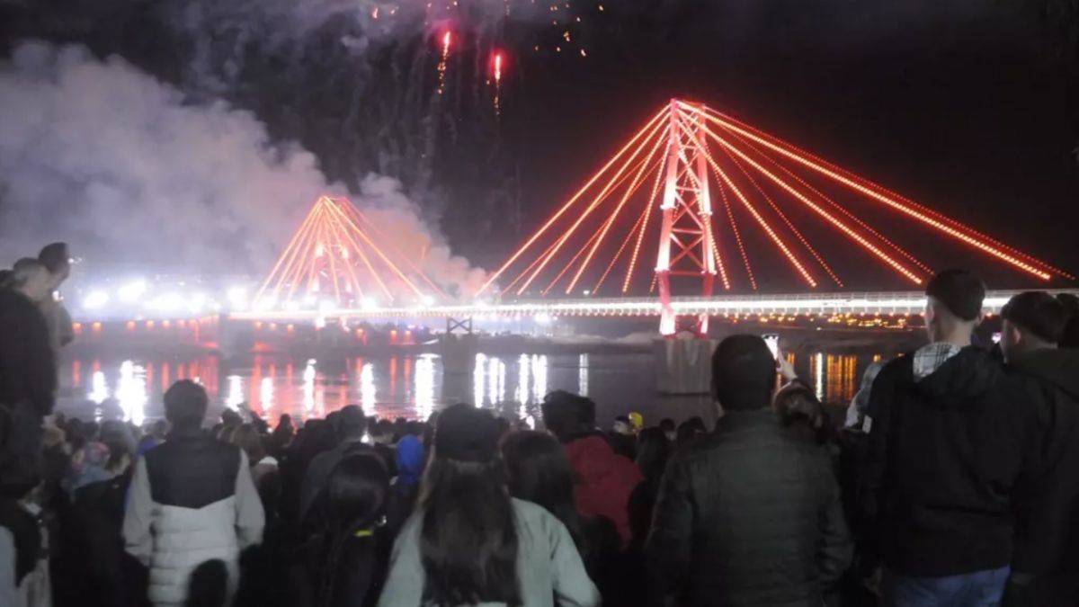 Şırnak'ta yapımı tamamlanan köprü büyük bir coşkuyla açıldı!