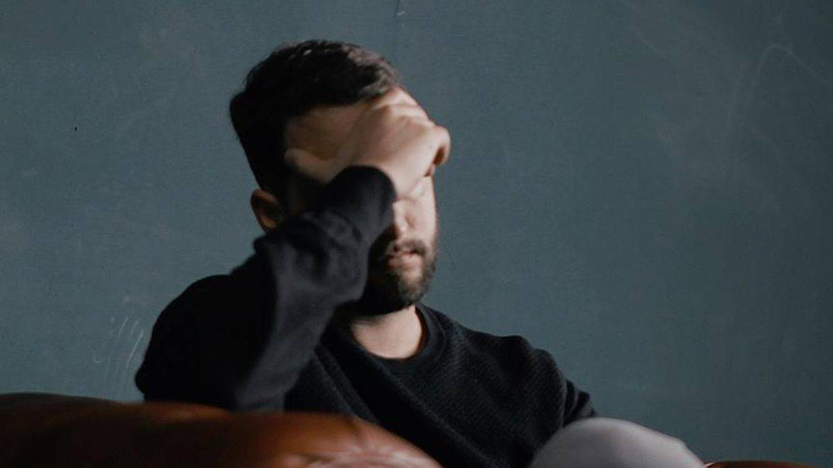 Az pişmiş et yedi, neredeyse ölecekti