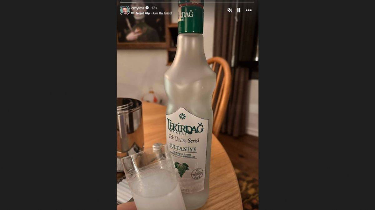 Cem Yılmaz'ın rakı paylaşımına Özdemir'in 'geri zekalı' yorumu