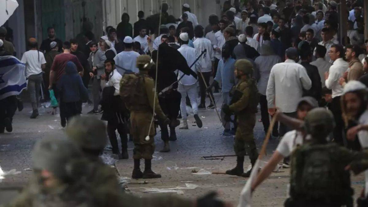 Batı Şeria'da Yahudi yerleşimci terörü! Filistinlilerin mülklerine saldırdılar