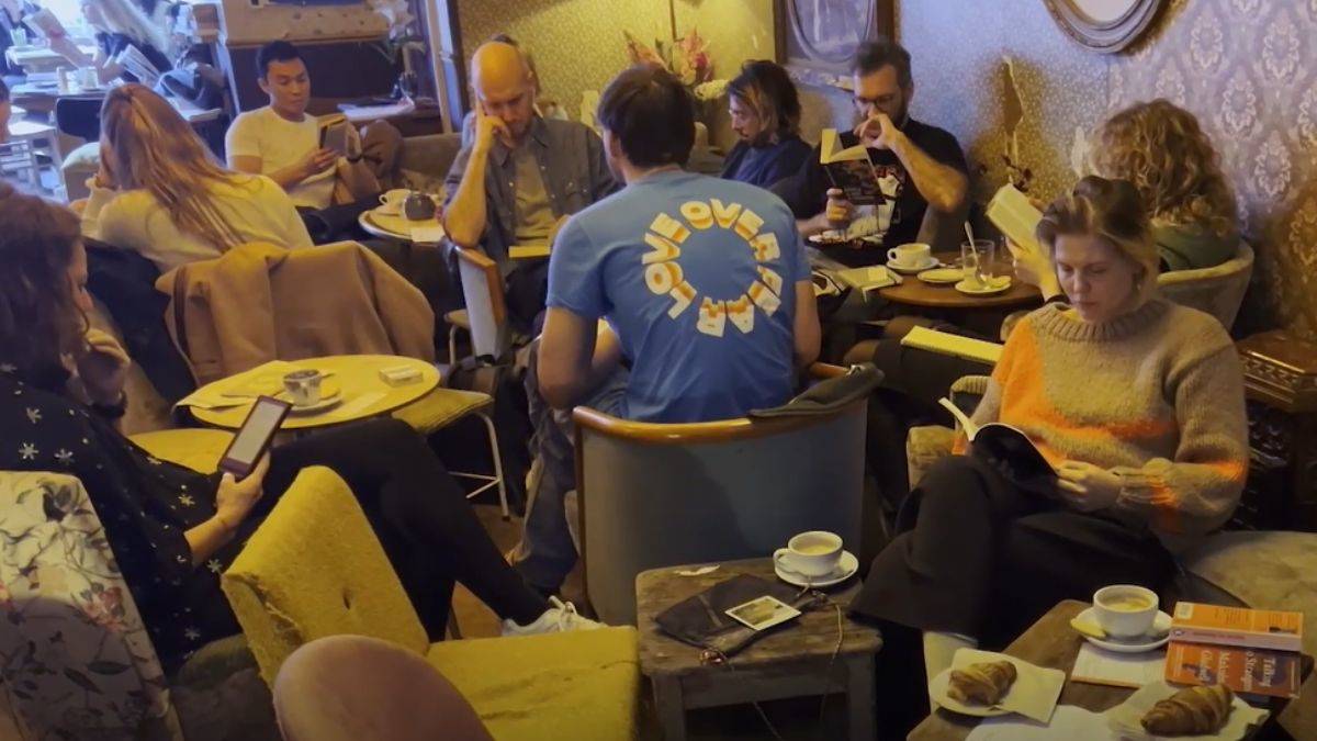 Sosyal medyadan kaçanlar 'Çevrim Dışı Kulüp'te