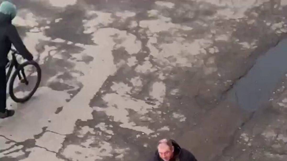 Vatandaştan Ukraynalı askere tokat!