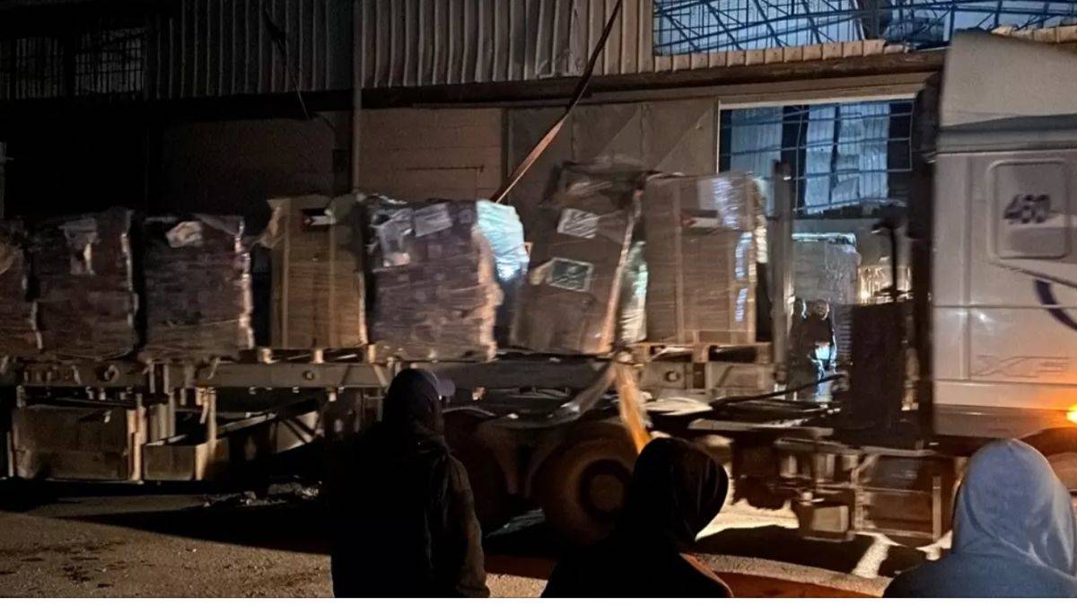 Gazze'ye aylar sonra düzenli insani yardım! İkinci konvoy bölgeye ulaştı