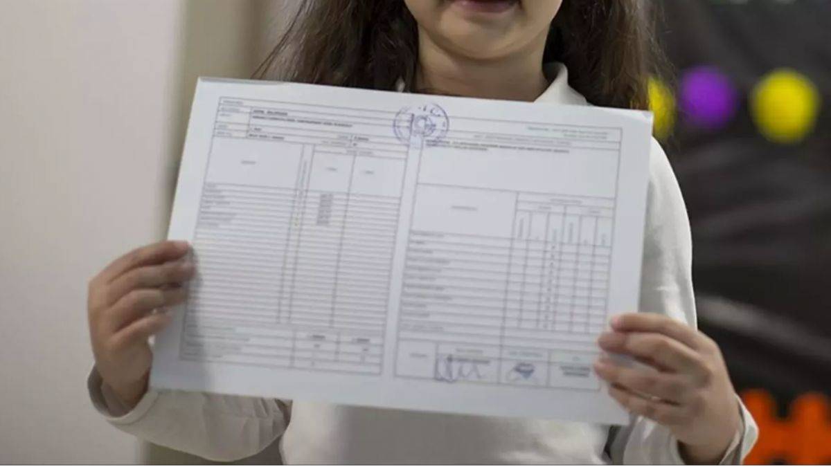 Okullarda yeni dönem! Karneler değişiyor