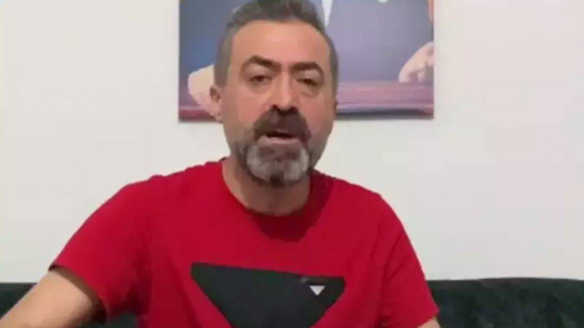 Sosyal medyada 'ölürüm sana' diye yazan türkücü yarım saat sonra kazada öldü