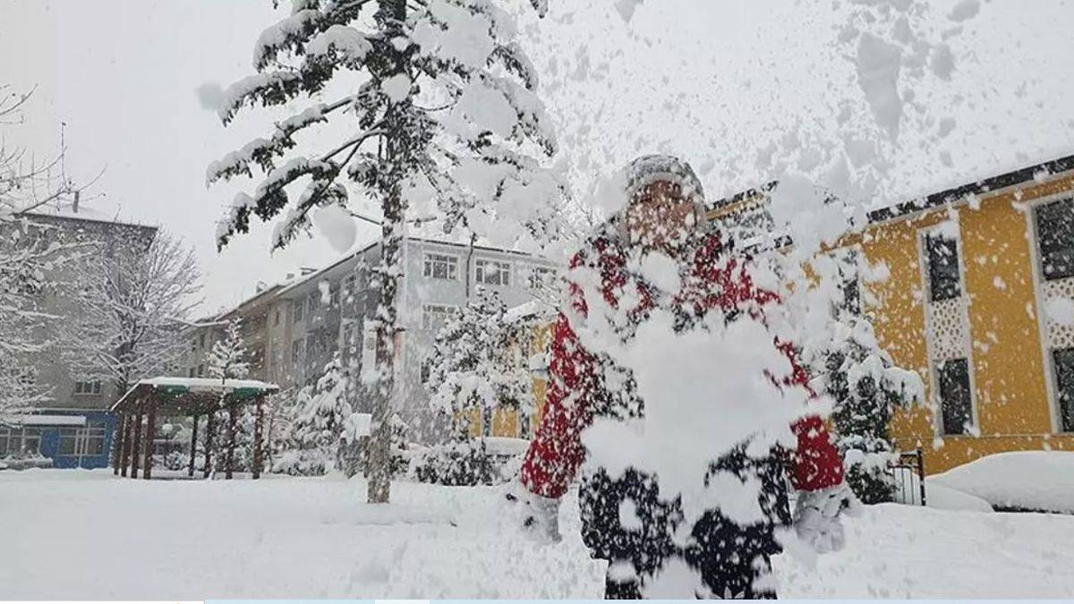 O illerde eğitime kar engeli! Valiliklerden resmi açıklama geldi