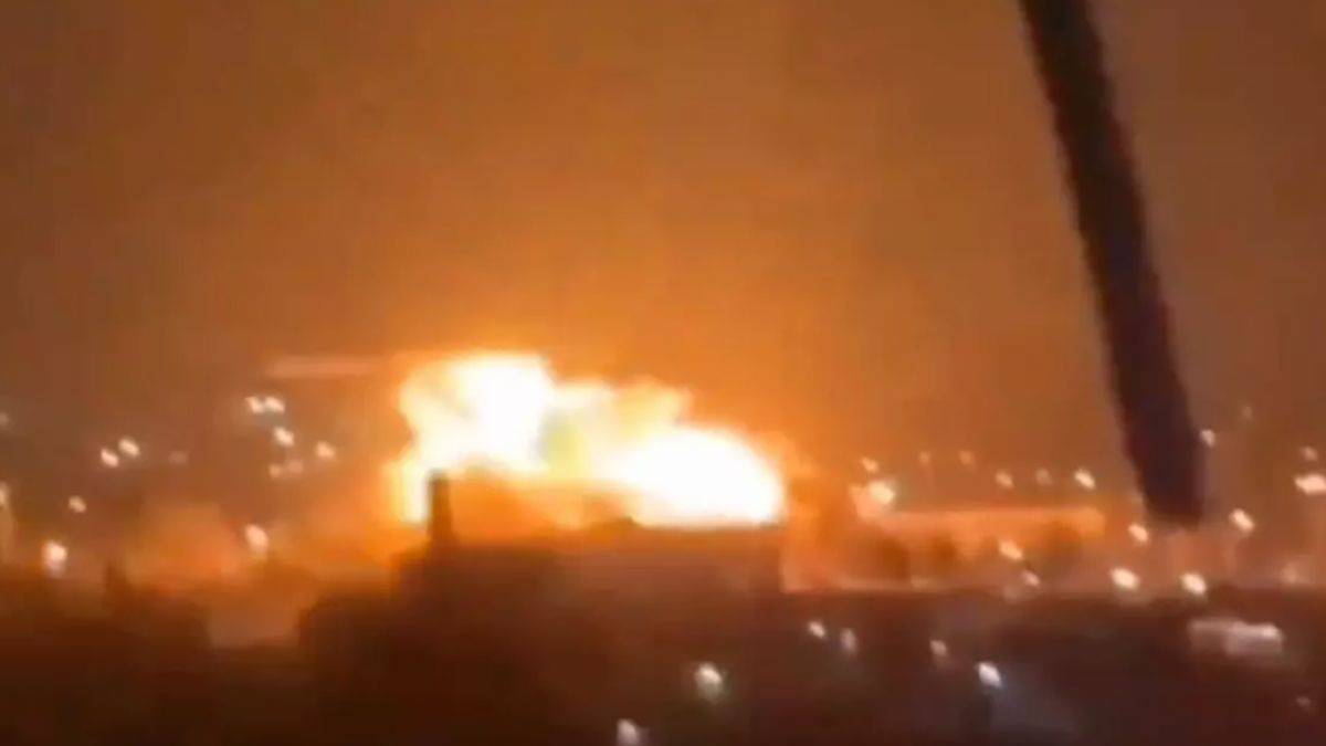 Ukrayna gece yarısı Kırım'a yoğun füze saldırısı düzenledi