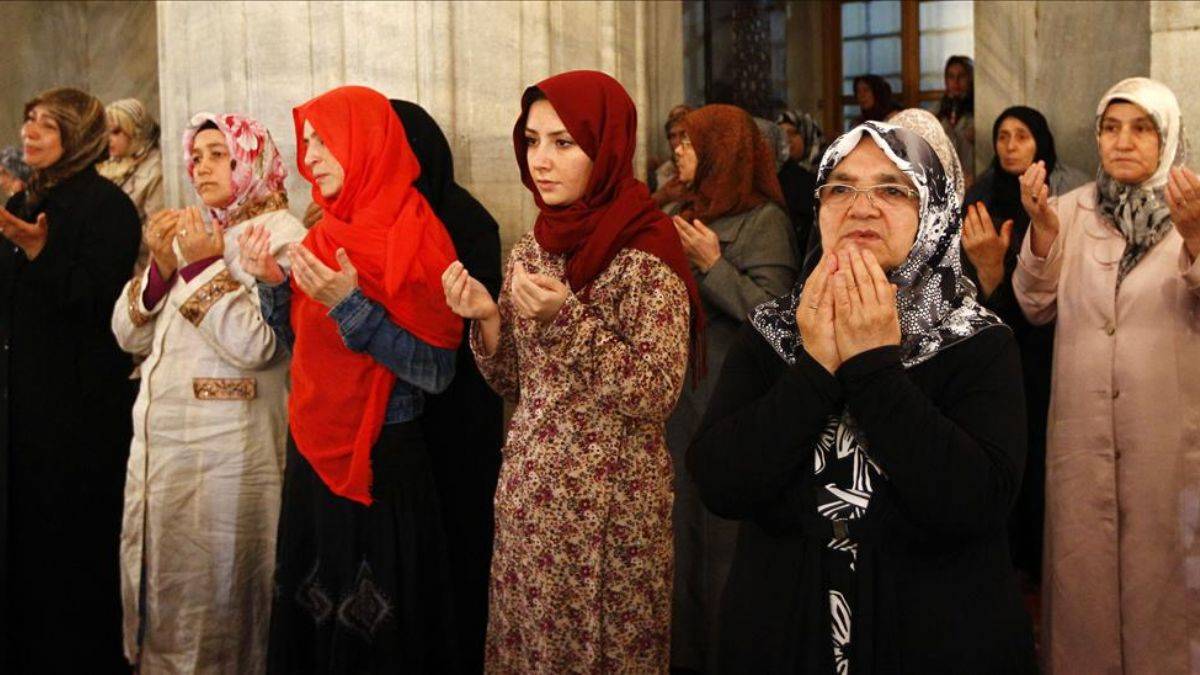 Annelerin duası neden  önemli?