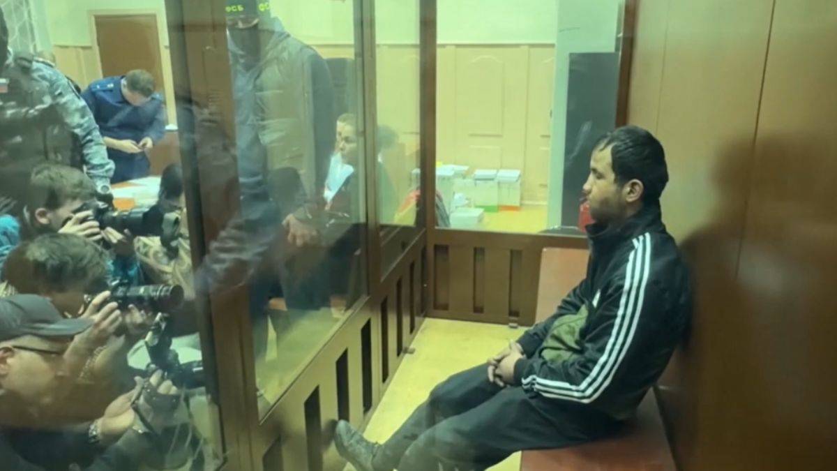 İsimleri açıklanan Moskova saldırganları mahkemeye çıkarıldı