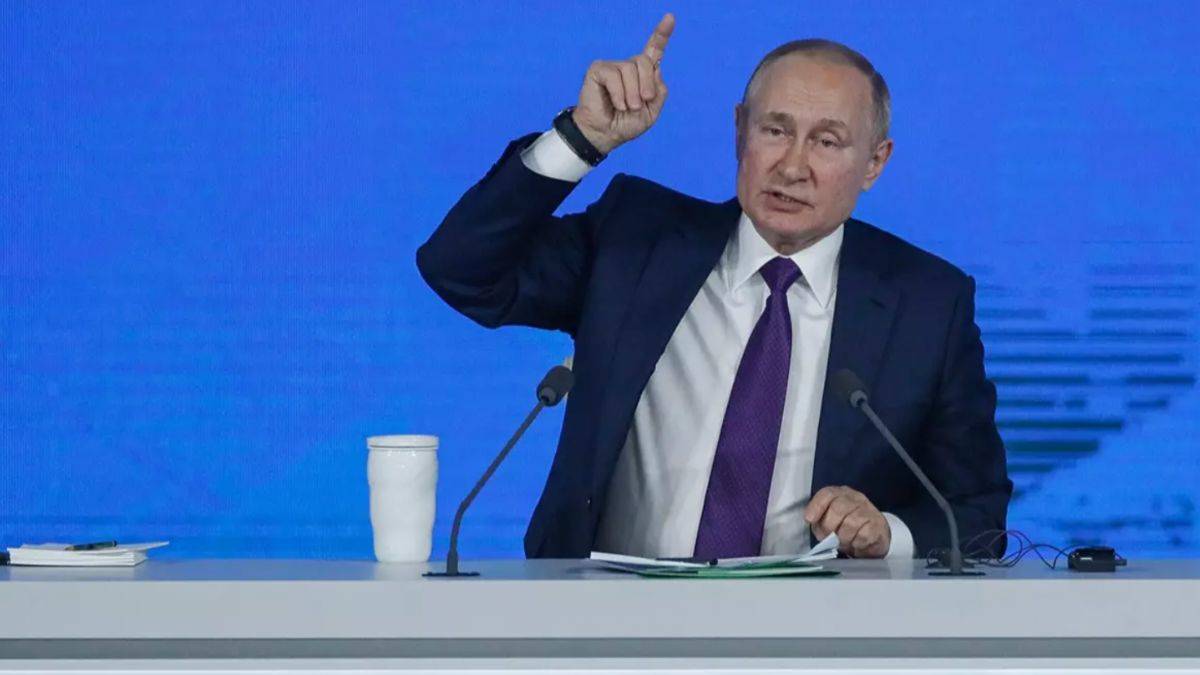 Putin: ABD dünyayı ikna etmeye çalışıyor