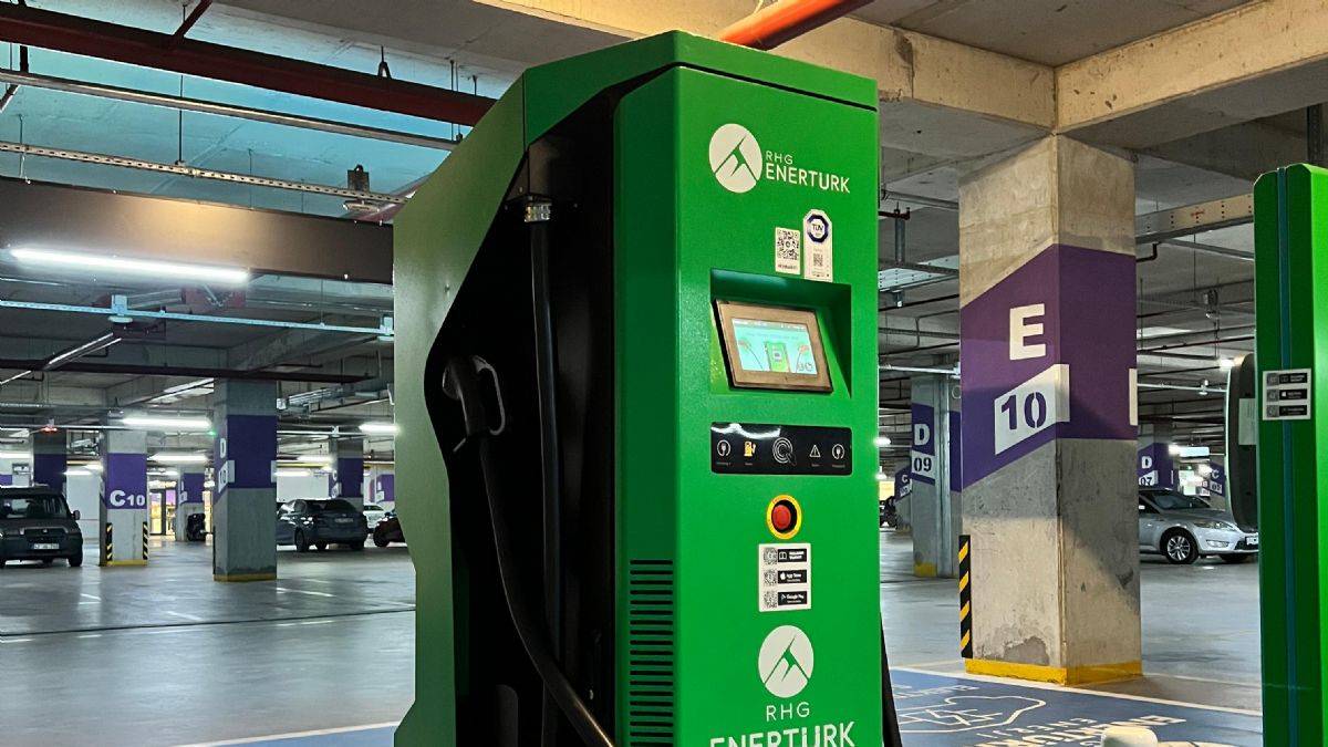 Türkiye’de ve elektrikli araç şarj istasyonu sektöründe bir ilk!