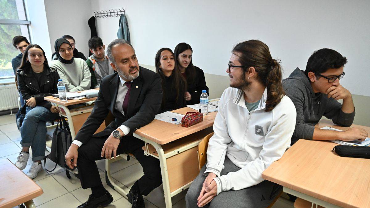 Başkan Aktaş, 'Genç Kart ile gençlerimize 5.000 TL destek'