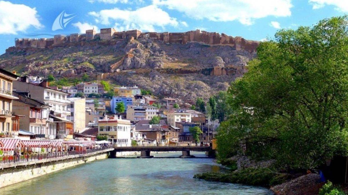 Bayburt merkez hangi partide? Bayburt Belediye başkanı kimdir? Ak Parti CHP MHP Bayburt Belediye başkan adayları