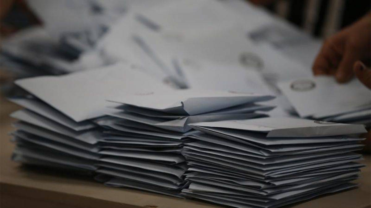 İstanbul'da sandıkların yüzde 99'u açıldı