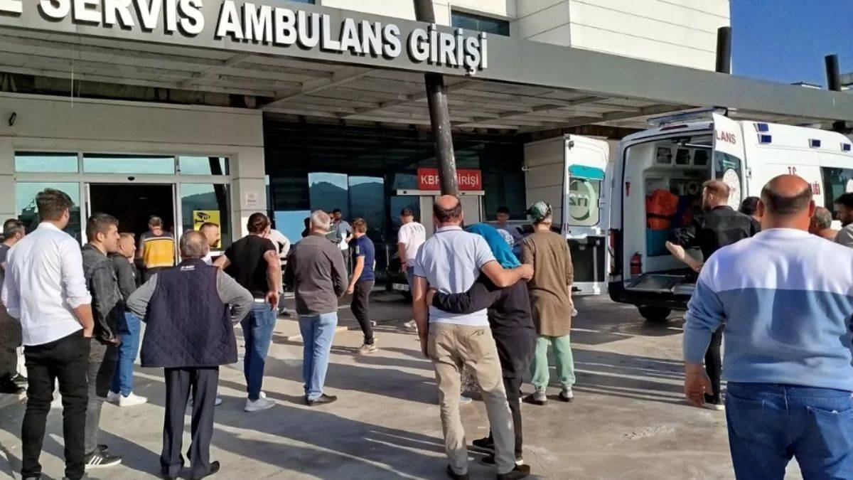 Oynamak için akrabalarının evine giden çocuk tüfeğin kazara ateş alması sonucu hayatını kaybetti