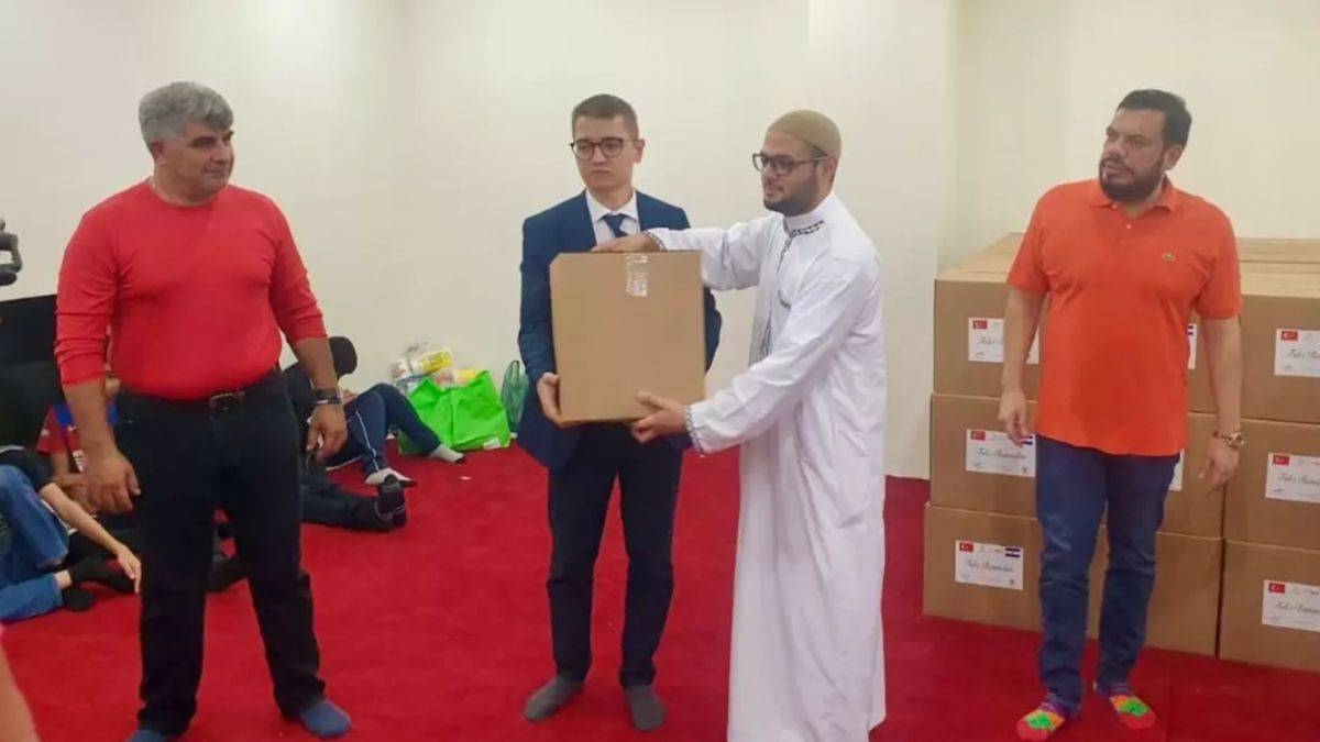 TİKA, El Salvador'da gıda kolisi dağıtımı gerçekleştirdi