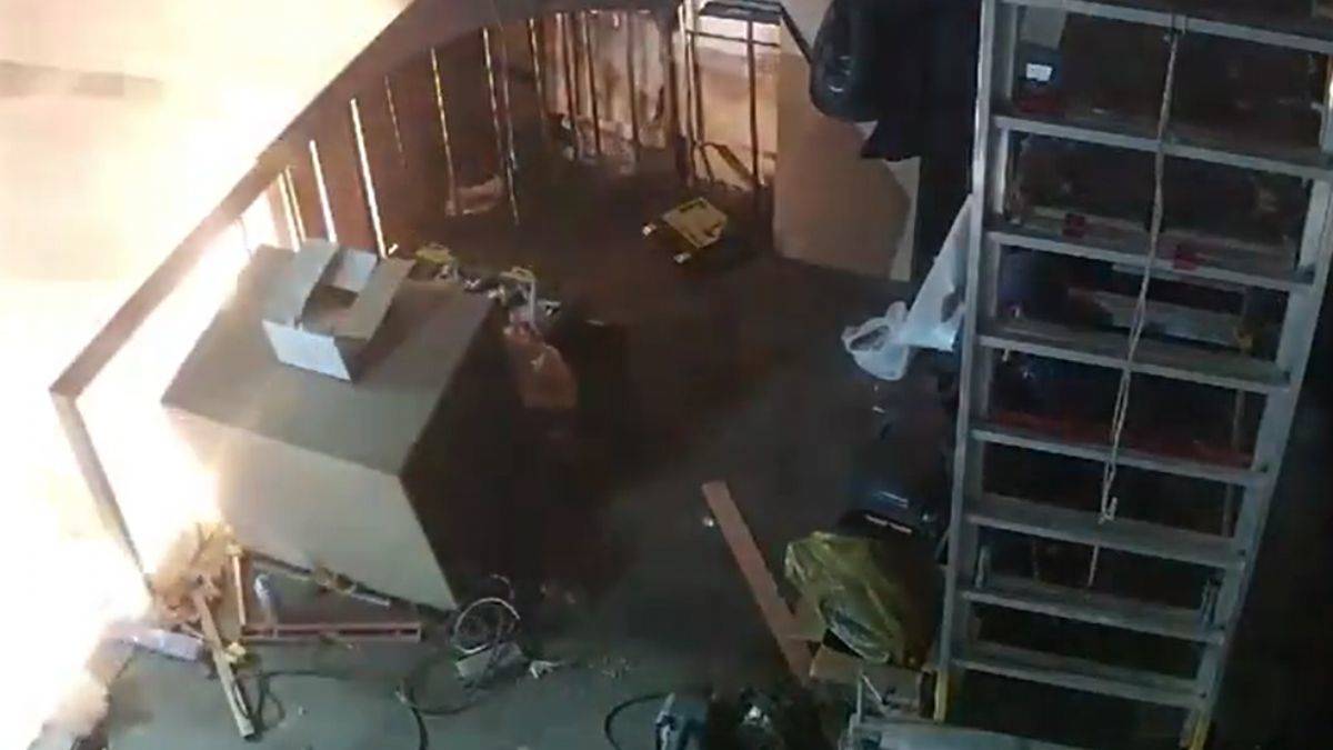 Gece kulübü yangınının ilk çıkış görüntüleri