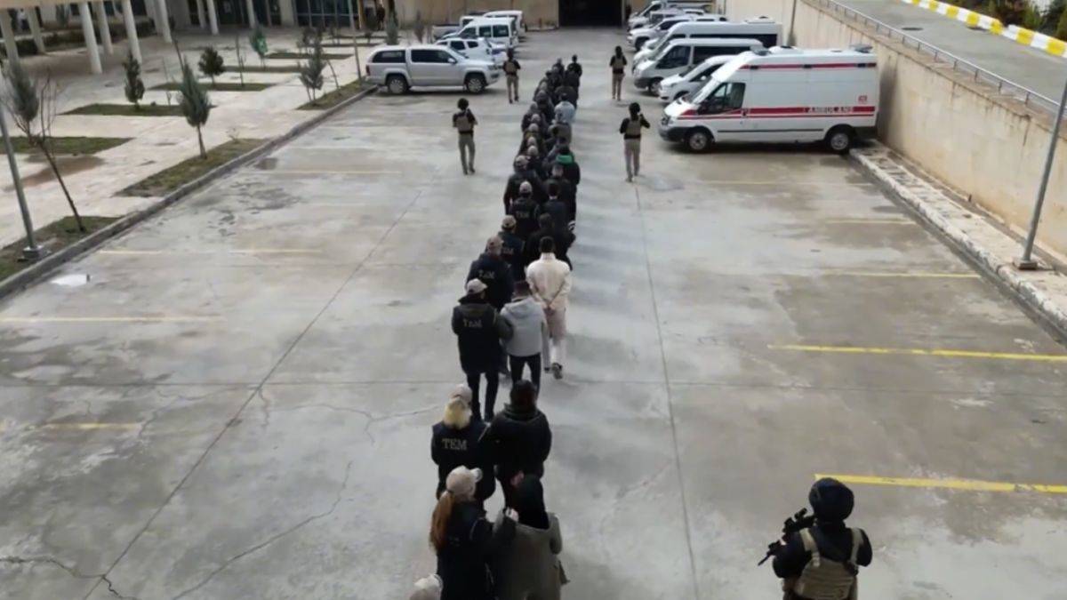 Van merkezli 14 ilde operasyon: 340 gözaltı