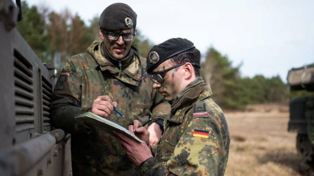 Alman ordusu yeniden yapılandırılacak