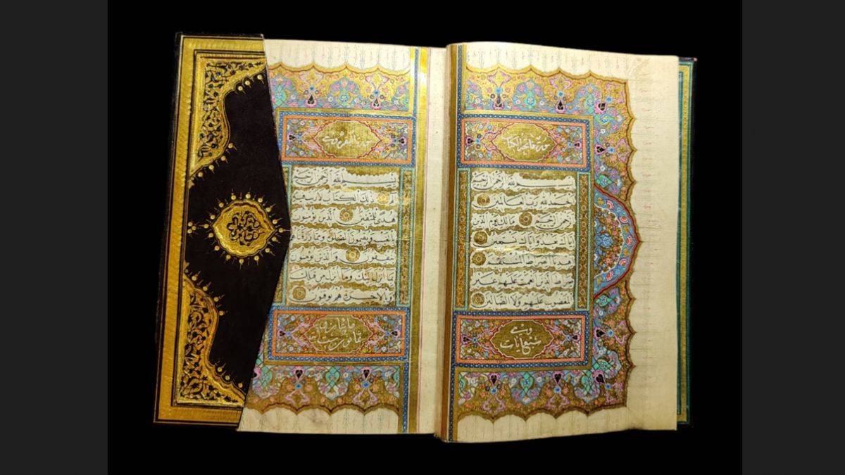 Türkiye'den kaçırılan tarihi Kur'an-ı Kerim ana vatanına döndü